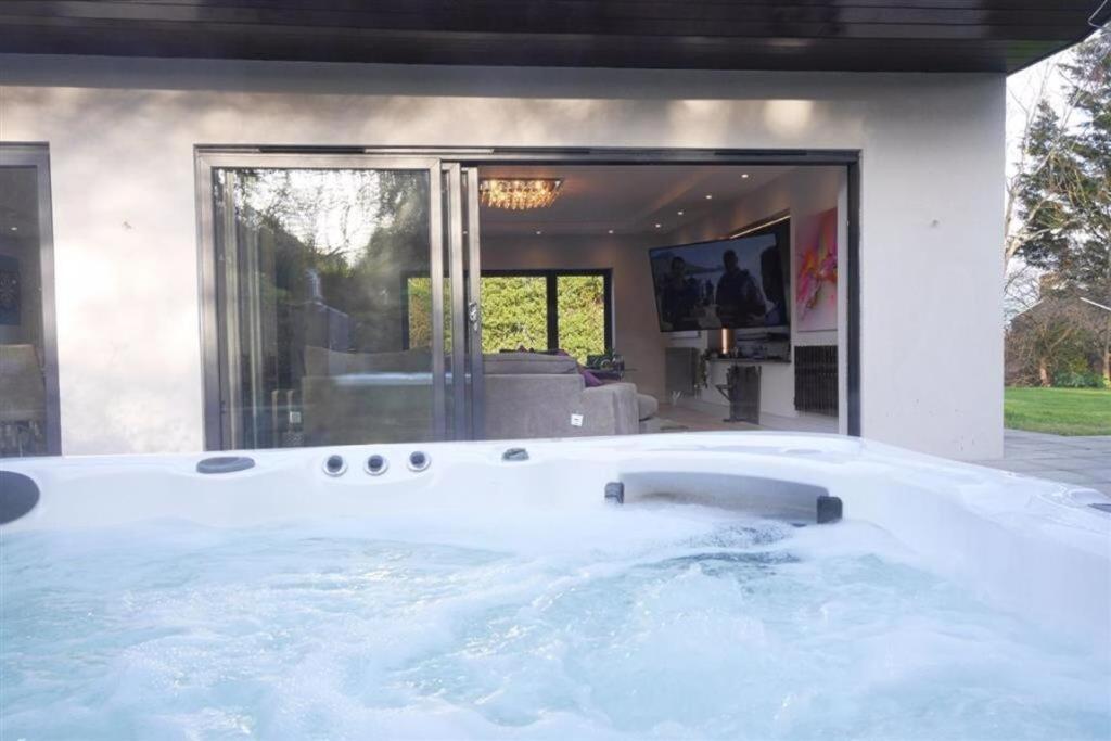 Tranquil & Unique Villa On The Uk'S Sunniest Place Ratton Kültér fotó