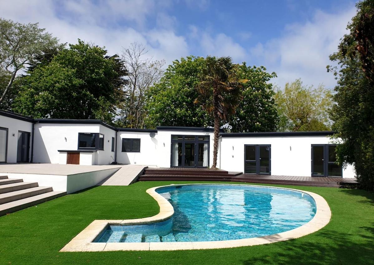 Tranquil & Unique Villa On The Uk'S Sunniest Place Ratton Kültér fotó